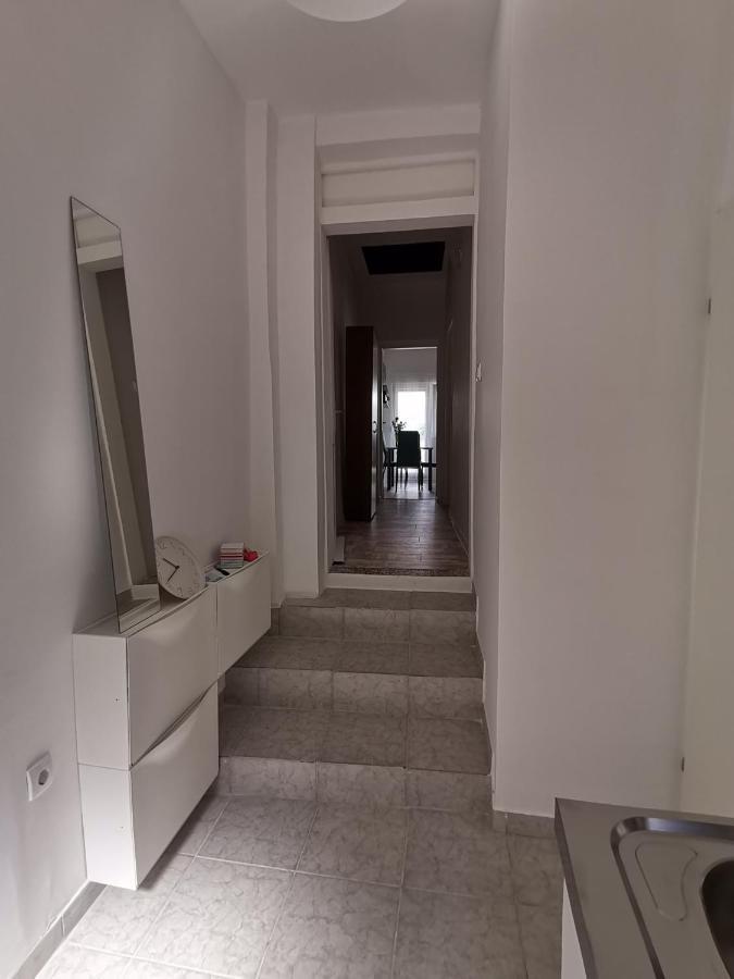 Ema & Mila 2 Apartment Knin Ngoại thất bức ảnh